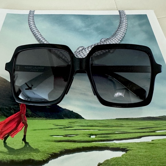 Saint Laurent Oversized Black Sunglasses - Picture 1 of 11